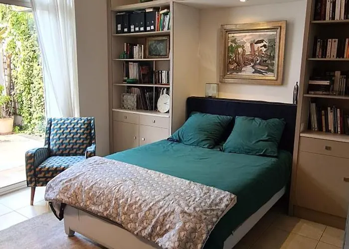 Suite Independante Avec 1 Chambre Et 1 Bureau
